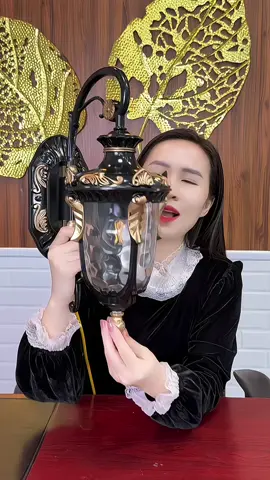 Đèn ốp tường tân cổ điển các bác nhanh tay không hết hàng nhé #oanhoioanh  #noithatnhacua  #dendecor  #đentuong 