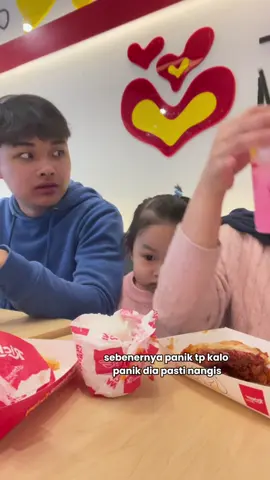 berbagai komuk cyra 🥰