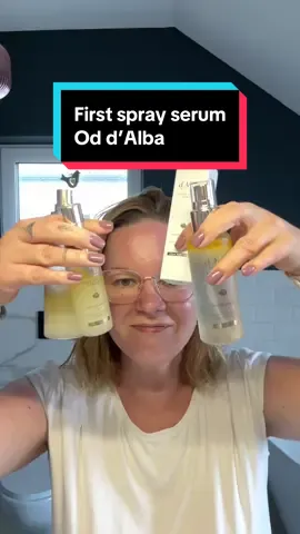 To mój produkt roku! 🏆 First Spray Serum od @DALBA to mgiełka, która robi dosłownie wszystko — nawilża, odżywia, rozświetla i koi skórę w kilka sekund. 💧 Zawiera białą truflę z Włoch, niacynamid i olejki roślinne, dzięki czemu skóra wygląda świeżo, gładko i promiennie przez cały dzień. ✨ Idealna przed makijażem, po makijażu i zawsze, gdy chcesz dodać twarzy blasku. Nie dziwię się, że to viral – ten produkt naprawdę działa. 💛 #YesStyle #YesStyleInfluencers #dalba_global #antiaging #skincarepo40 