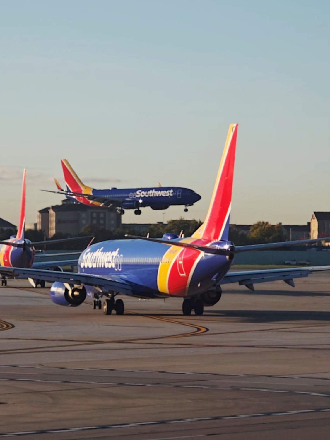 Stacked and Packed....Let's Go! #clearfortakeoff #jets #nonrev #chicago #avaition 