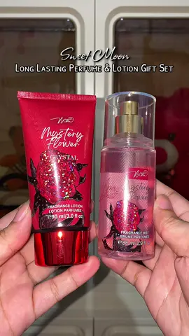 Ang bango nito.🥰 Perfect na pang regalo ngayong pasko. Paniguradong magugustuhan ng pagbibigyan mo.🫶 SWEET MOON LONG LASTING PERFUME AND LOTION GIFT SET.🎁