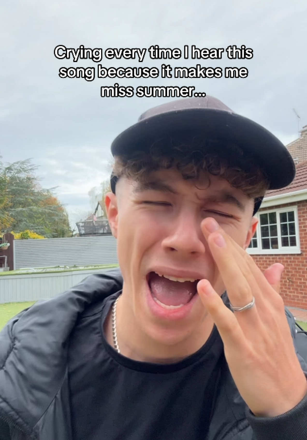 This song makes me miss summer so much! #yebo #summersong #Summer #endofsummer #crying  