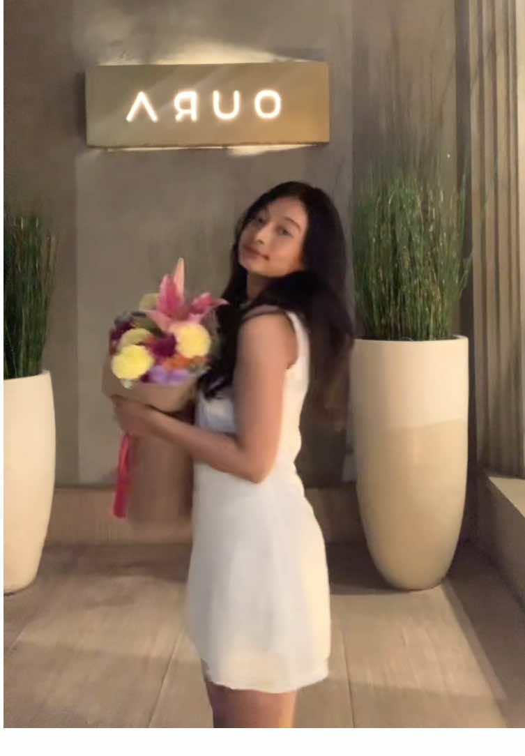 love the flowers 🌷