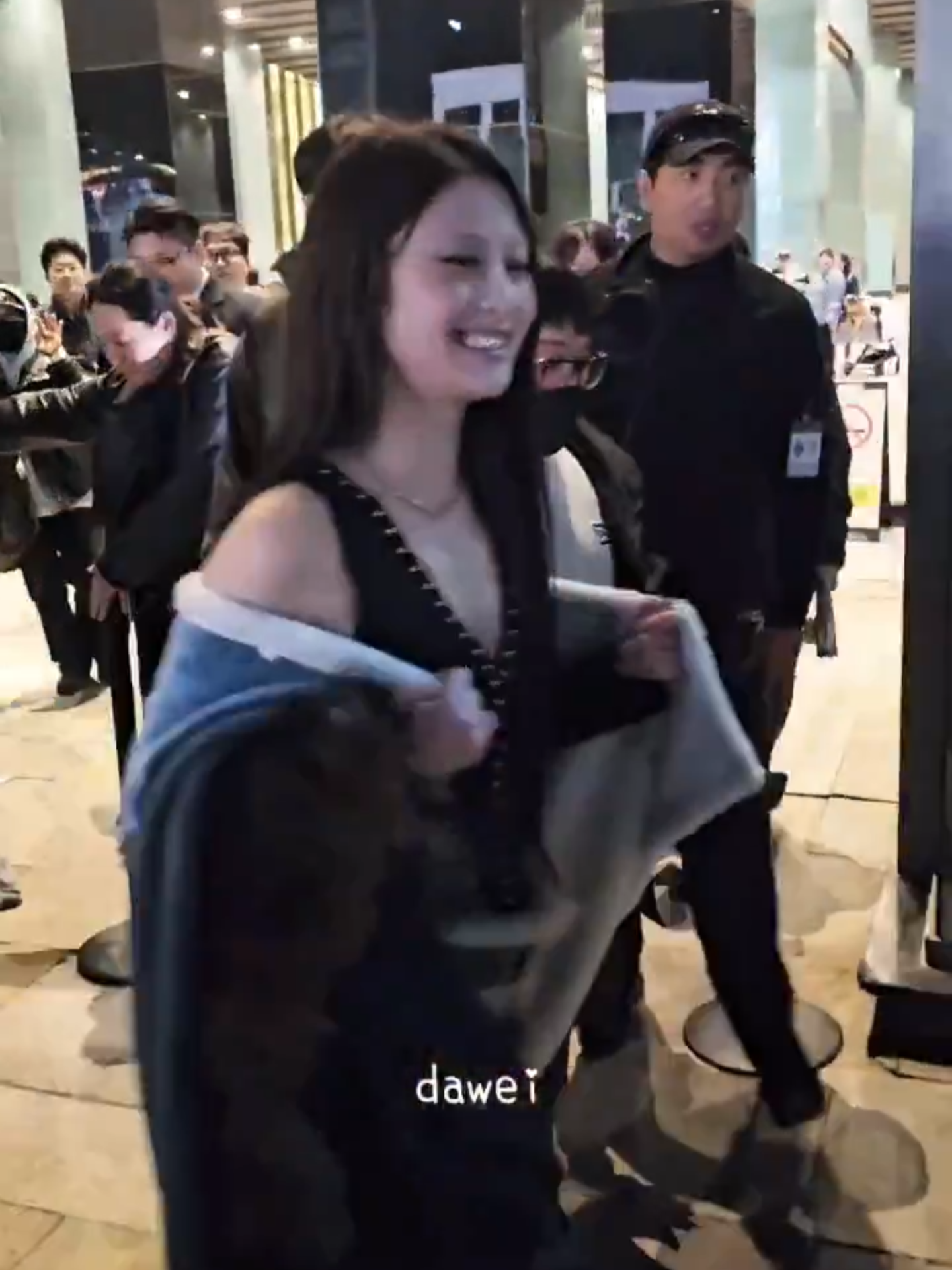 LE SSERAFIM Departure at GeForce Gamer Festival 2025 (Seoul) #viral #mostviewedvideos #foryoupage #tribute #kpop #lesserafim #kimchaewon #miyawakisakura #huhyunjin #nakamurakazuha #hongeunchae #spaghetti #comebackseason #comeback #geforce #gamerfestival2025  @le_sserafim