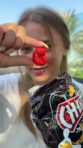 @ezcandy. These Walkers hit different 🧂🔥 Crispy, loud, full of flavour / total obsession 💛 #Walkers #SnackMood #asmr #mukbang #fyp