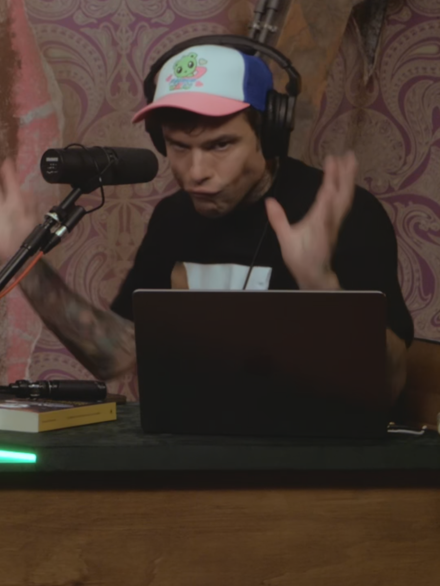 così per dire @fedez @marracerbero #pulppodcast #2025 #fedez #mrmarra #guerra #italia #massoneria