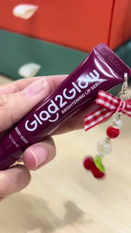 Wajib beli sih #lipserum #lipserumviral #glad2glow @Glad2Glow_Official 