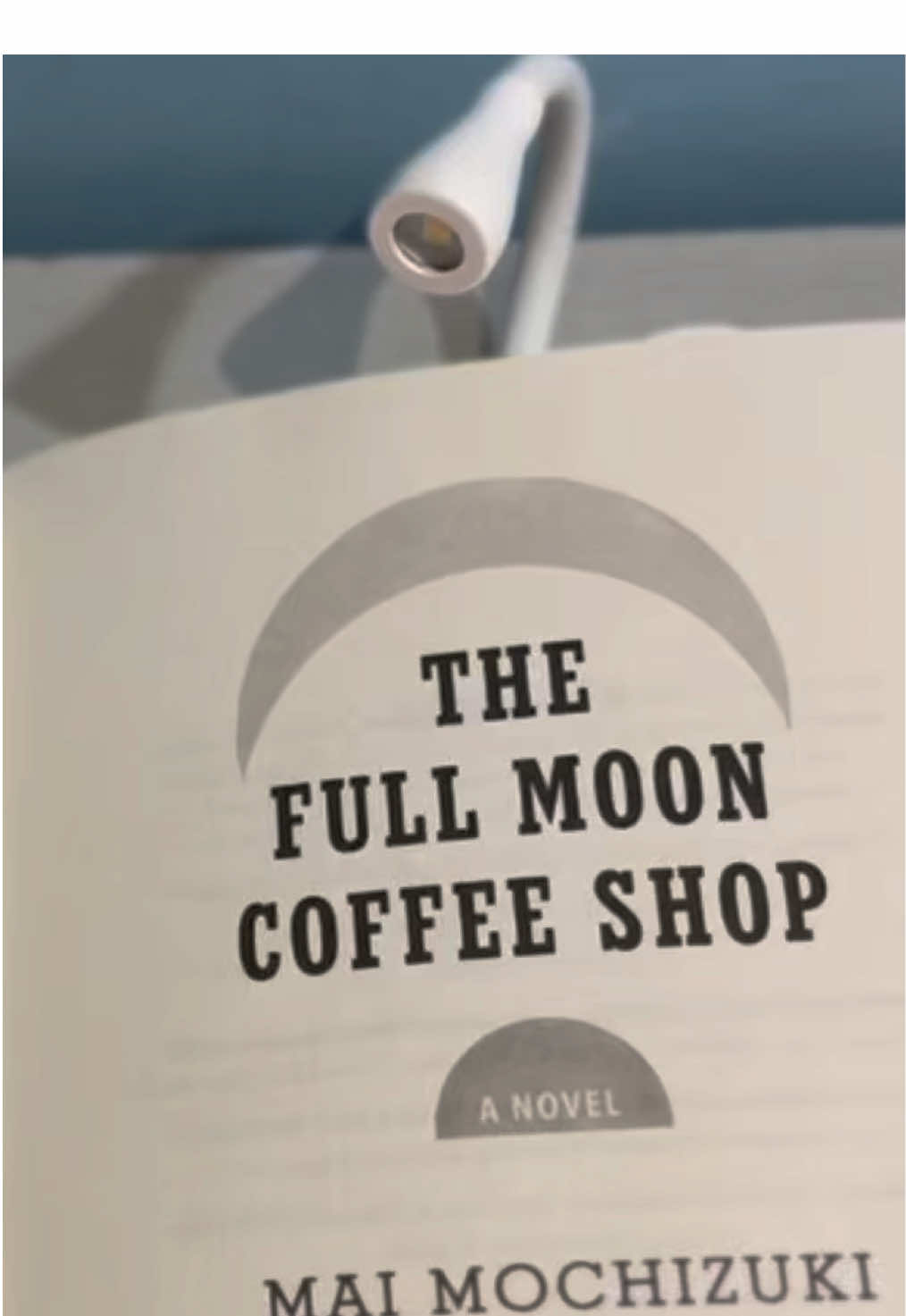 one of my essentials 🤩 #minibooklamp #booklover #books 