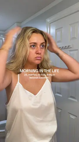 Morning skincare, Pilates, a walk and breakfast 🫶🏼 been loving the purely Elizabeth cookie granola with bananas 😍 #Vlog #dink #winstonsalem #morningroutine 