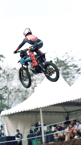 West Java Championship Round 2 ft @dhanu_ramadha  . . . @funtrack.id  @Sendi Candra @ismet monek115 @Adi Setiadi @Rivalfatur335 @Adit Apriansyah705 #motocross #gtxjabar #grasstrack #trail #pyf 