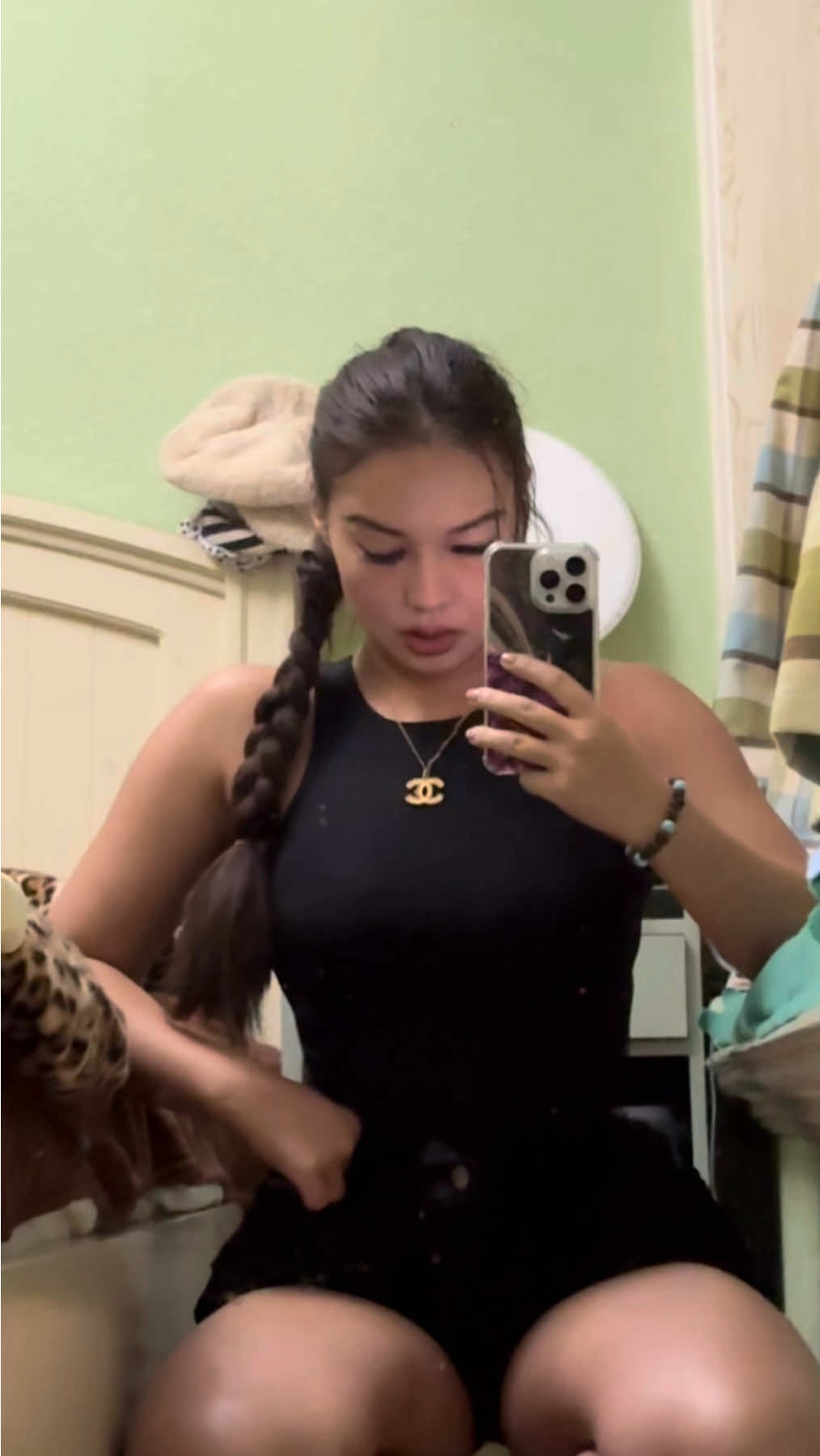 Guess my character #halloween #halloweencostume 