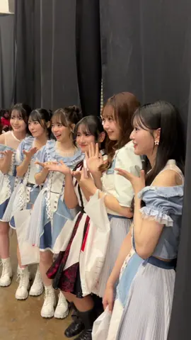 たくさんのおもてなしに感激🥺🎁 Terima kasih atas sambutan yang hangat🥹💖Semoga kita bertemu lagi di lain waktu🤝🇮🇩 #JKT48AKB48Reunion #会いに行けるアイドル