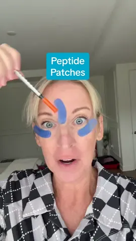Beyond impressed with the high level ingredients in these magical little patches! #eyepatches #finelines #copperpeptides #tiktokshopblackfriday #tiktokshopcreatorpicks 