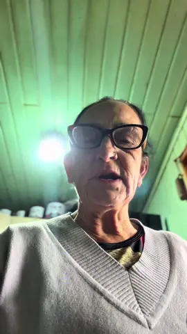 Começou as alucinações🤣🤣 . . #comedia #finaldesemana #rir #cerveja 