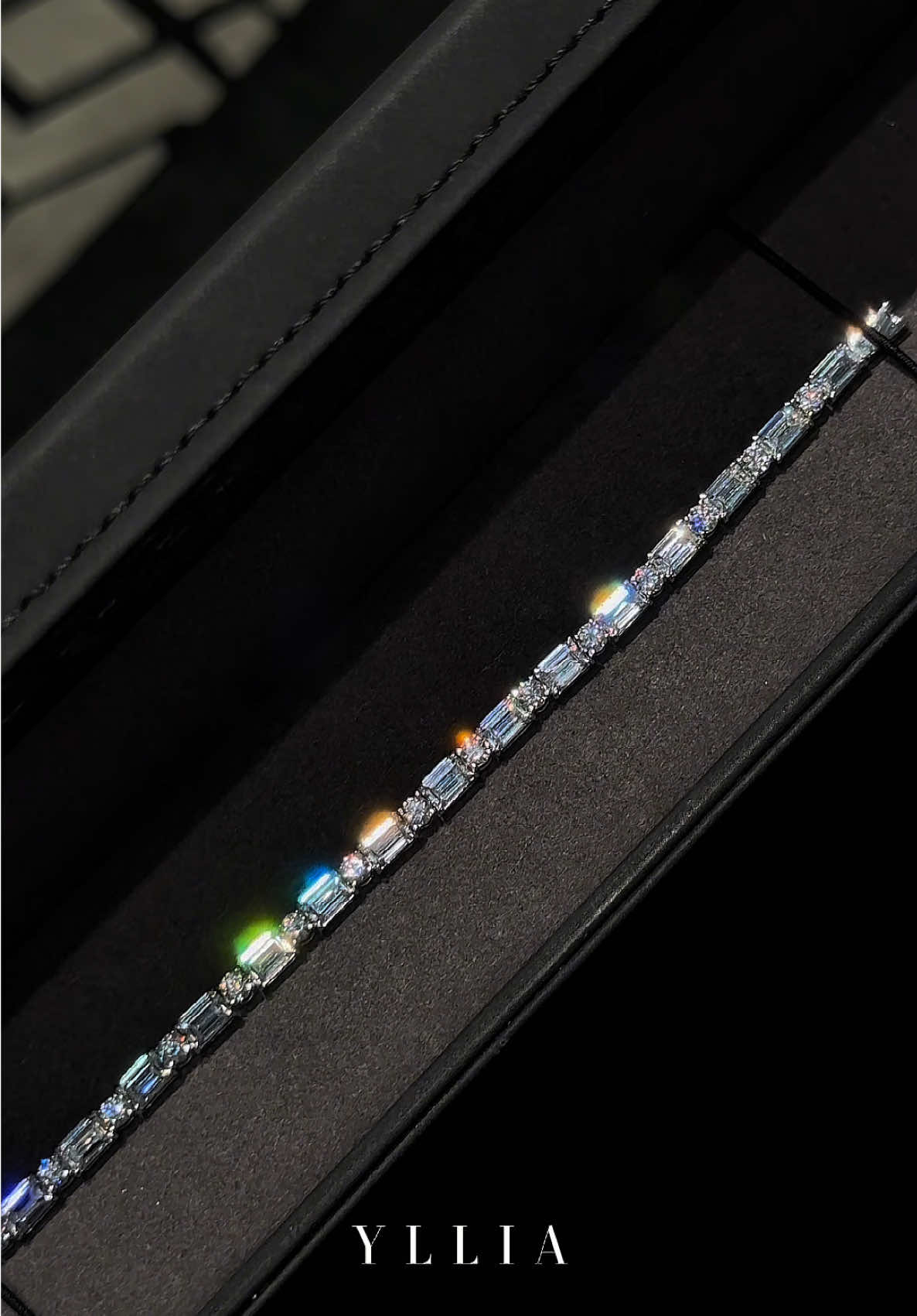 Emerald Round Tennis Bracelet Vàng 14k & 18k  💰4x - 5x.xxx.xxx #yllia #jewelry #emerald #tennisbracelet #bracelet 