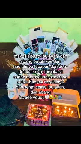 sehat selalu ibu,ayah,abang  lovee youu🤍🥹🫂 #fouryourpage #telatpostguys😉 #bismillahfyp #moots? #masukberandafypシ 