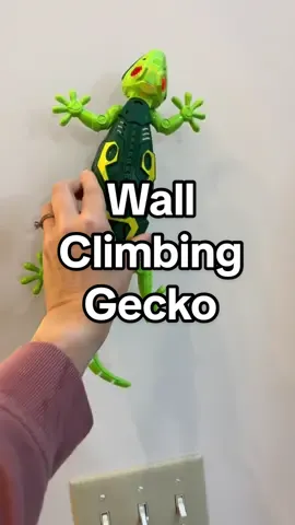 52% off & Free Shipping! Viral wall climbing gecko! Perfect Christmas gift for kids or stocking stuffer. #giftforkids #christmasgiftideas #tiktokshopblackfriday #cooltoy 