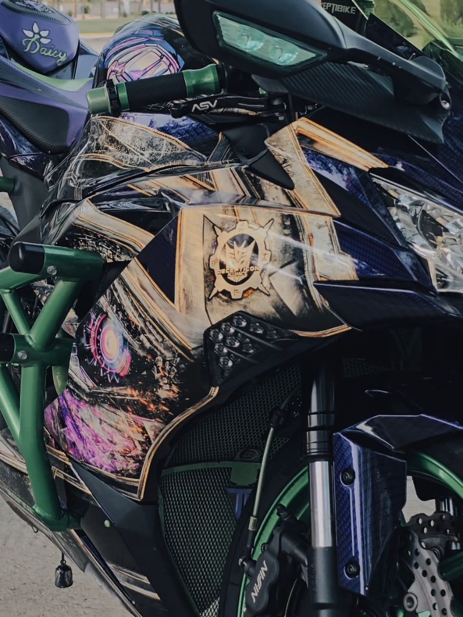 Replying to @steviedogmom After the wrap 🥰 #kawasaki #transformers #Arizona #itasha 