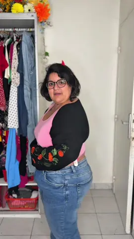 Boléro automnale en 3xl (un chouïa grand) , je fais 1m54 pour un 48-50eu. Chez Shein Curve et c’est un Rowme. #sheincurvy #conseilstaille #sheincurvy #taille3XL #avis #modefemmeronde #grandetaille 