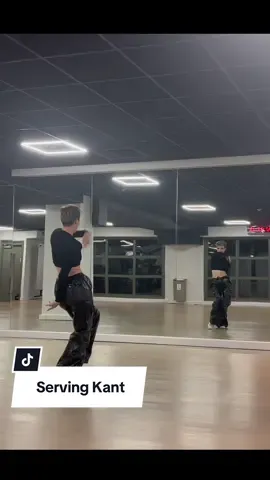 My choreo to Serving Kant by @Miriana Conte. Taught this one for @lovedanceuk and is available as a tutorial (DM to purchase). If ya learn it, plz tag meee & LoveDance #ServingKantChoreography #ProfessionalDancer #Dance #CommercialDance #DanceTutorial