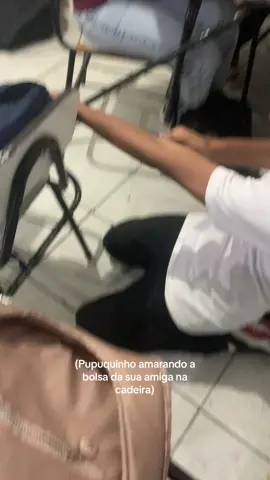 Pupuquinho amarrado a bolsa 😄#gravandoopupuquinho #fyp #viraliza #mulherdepreso🔓🕊👫💍 