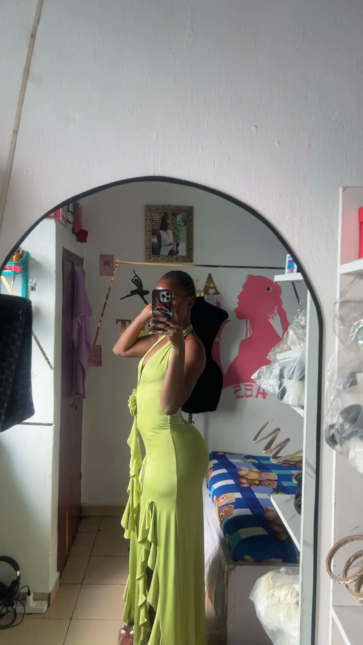 I don’t compete for attention I just exist and that’s enough.