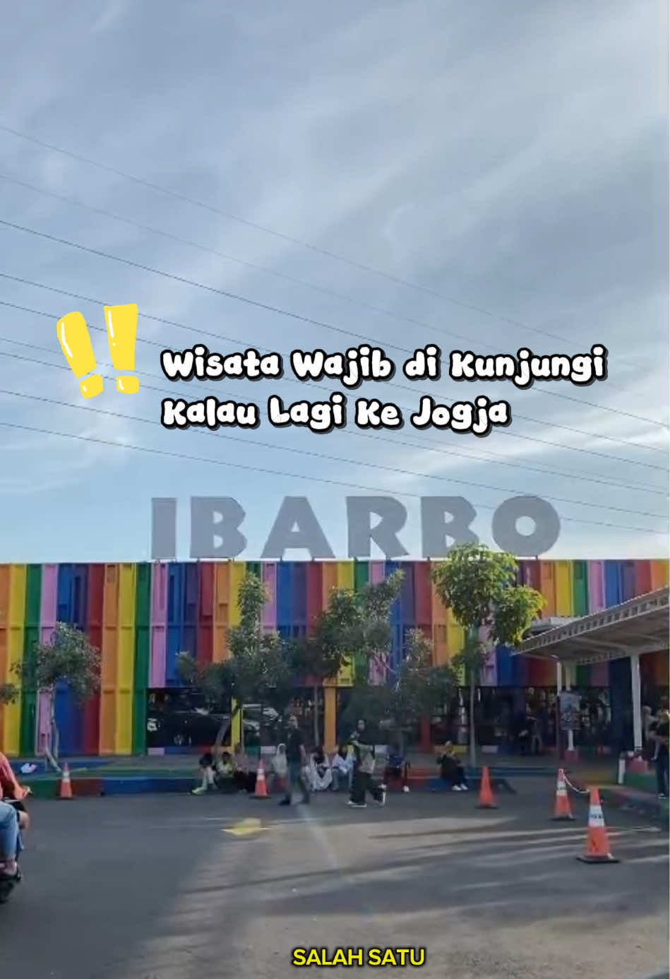 Bagian 3 | Rekomendasi salah satu tempat wisata yg wajib banget di kunjungi kalau lagi ke jogja nama tempatnya  📍IBARBO PARK tiket masuknya mulai dari 35ribuan aja udah dapet free akses ibarbo aviary dan juga ibarbo funtown, nah setelah capek main seharian pasti kalian butuh tempat nginep yg harganya terjangkau aku punya rekomendasi hotelnya dan buat bookingnya kalian bisa lewat aplikasi reedoorz buat dapetin harga yg lebih murah dan masukkan kode promo “YUKNGINEP” biar harganya jadi lebih murah ‼️ #RedTravelers #RedDoorz #bukasemuapintu #urbanviewbyreddoorz #penginapanjogja 