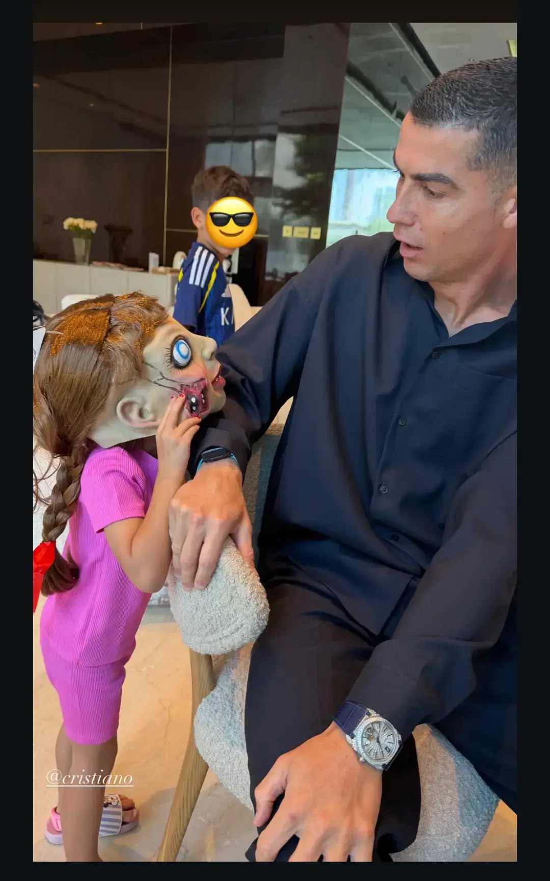 #كريستيانو #جورجينا_رودريغيز🇵🇹🤙🏽 #تخمطين_اعتبرج_فانزه_الي💆🏻‍♀️ #foryoupage #النصر_هو_الحب_والعشق 