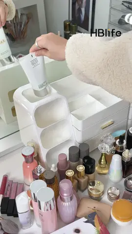 #makeupstorage#makeuporganizer #beautyroom#fyp #vanity #foryoupage #hot #asma #storagebox #beauty#vanitytable #dressingtable #Gift #girl #women #cosmetics #tiktok #usa #desksetup #cozyathome #BauduccoLover 