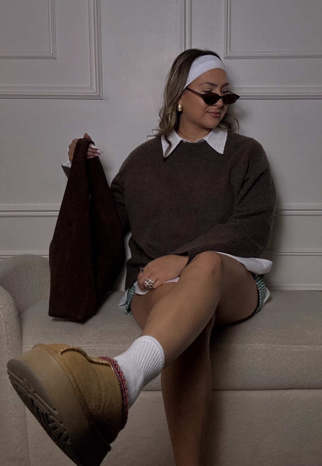 🤎🧸 Outfit is linked in my LTK babes XX — cheers angels   #falloutfitinspo #casualoutfit #outfitinspo #fallootd #dailyfashioninspo @target @onequince @H&M @PAVOI @maccosmetics @Summer Fridays 