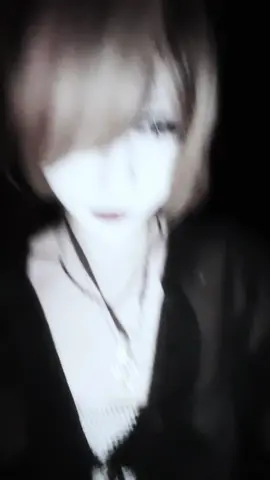 Do u Fw Girls who Look demonic when they Smile?? 