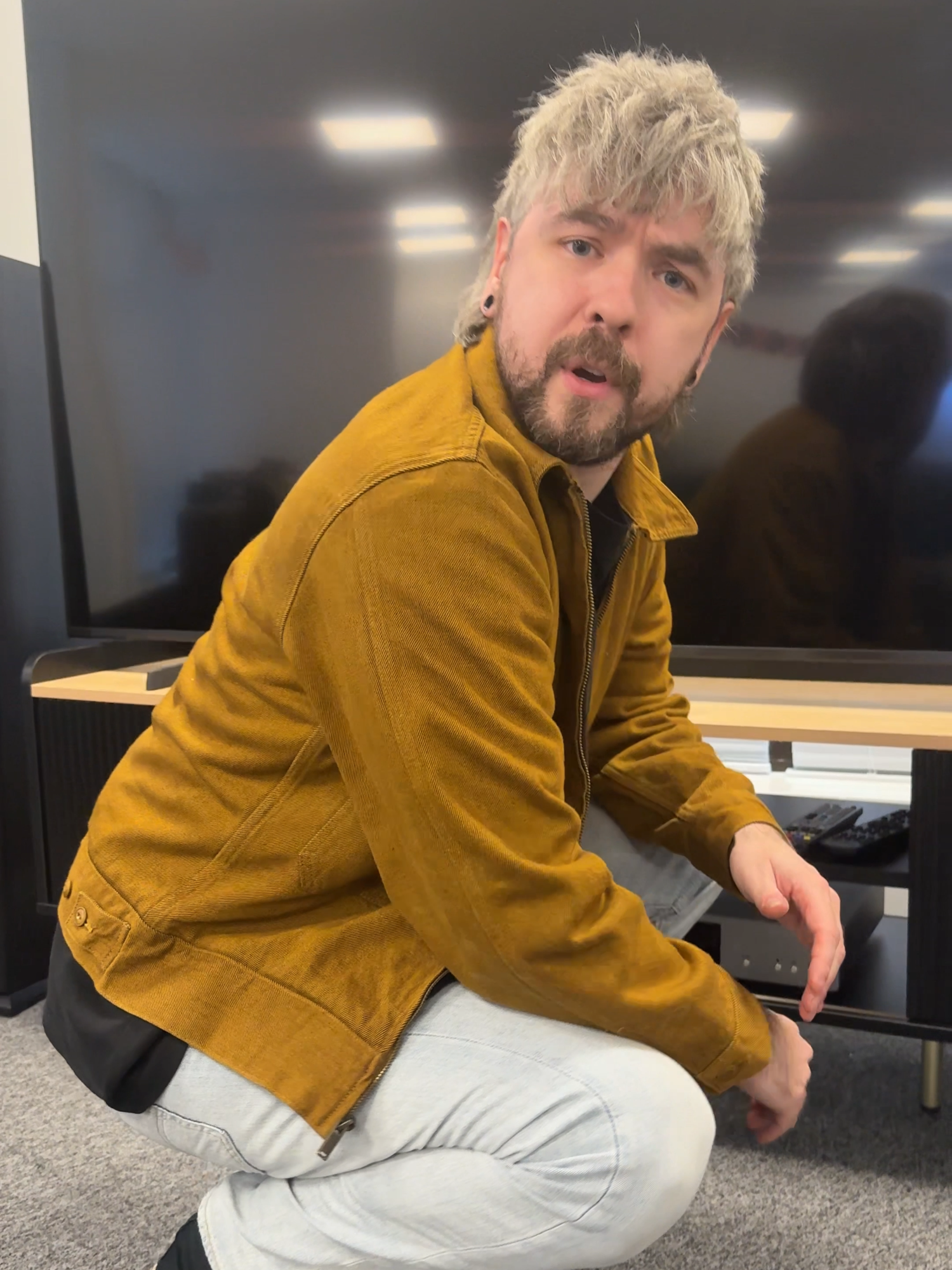 Jacksepticeye asks you questions...