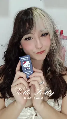 testando o iluminador da Hello Kitty, da @Bruna Tavares Global @Bruna Tavares  🩷 #brunatavares #makeup #hellokitty #grwm #maquiagem 