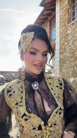 @butikuviona @2studio 