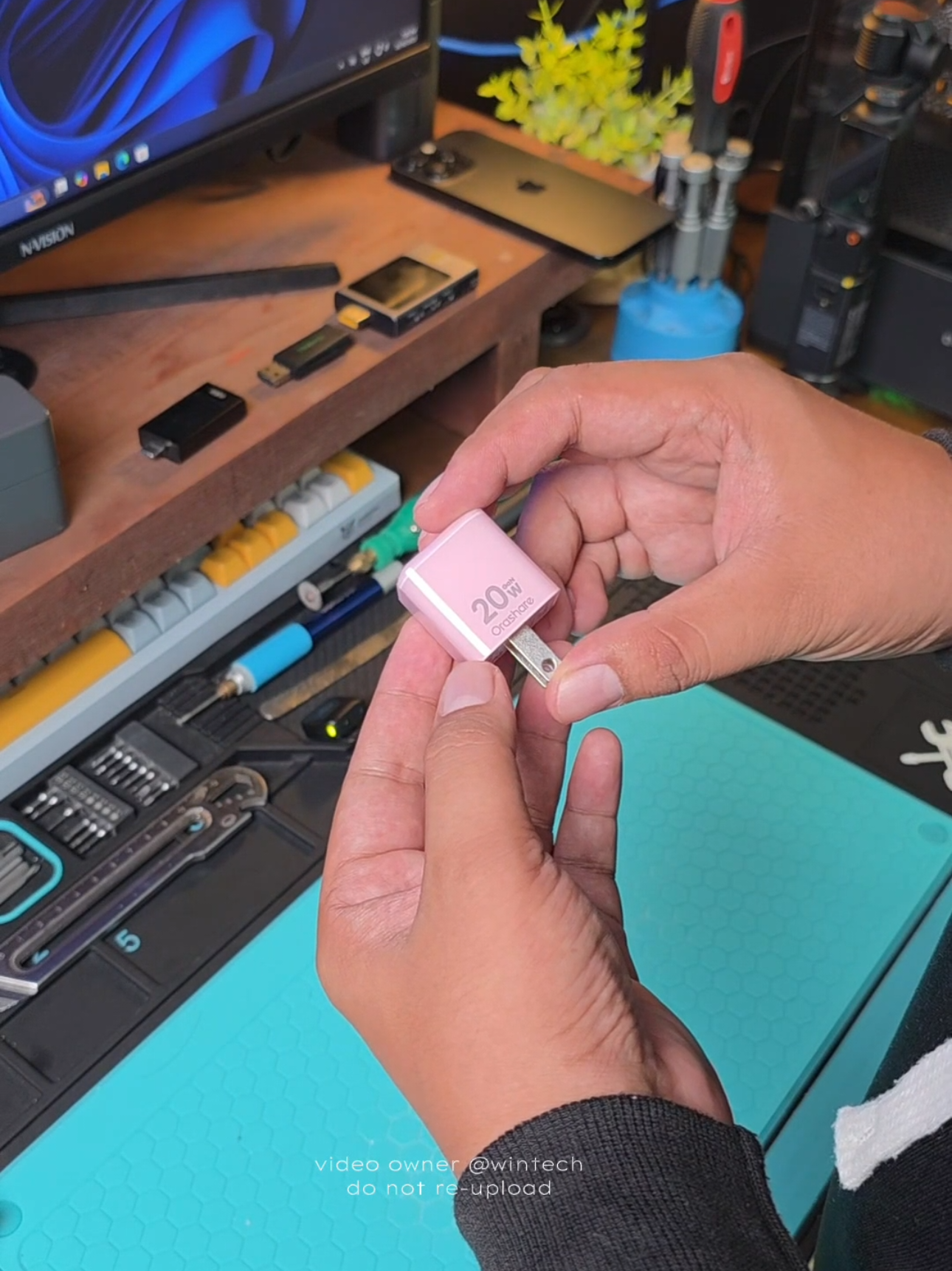 Orashare Gan Charger Teardown ... #orashare #charger #fastcharger #fastcharging #20wcharger 