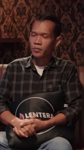 tinggal bersama mayat dalam 1 kontrakan #horor #hororstory #podcastclips #podcast #podcasthoror @lenteramalamofficial 