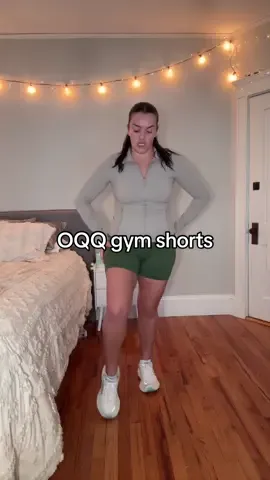 i fear that new gym clothes are necessaey to get my lil booty back into the gym after a (very long, yet lowkey much needed) hiatus🫡🫠 #GymTok#gymclothes#gymoutfit#OQQ 