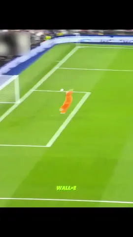 SI NO FUERAN POR EL OFSIDE EL MEMELONA SE COME 5 🤣🤣#memelona #barcelona #realmadrid #halamadrid #futbol @Real Madrid C.F. @DjMaRiiO 