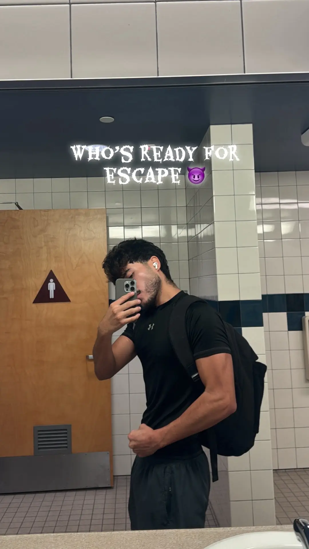 #escape #escapehalloween #rave #ravetok #rave #raves #edm #plur #techno 