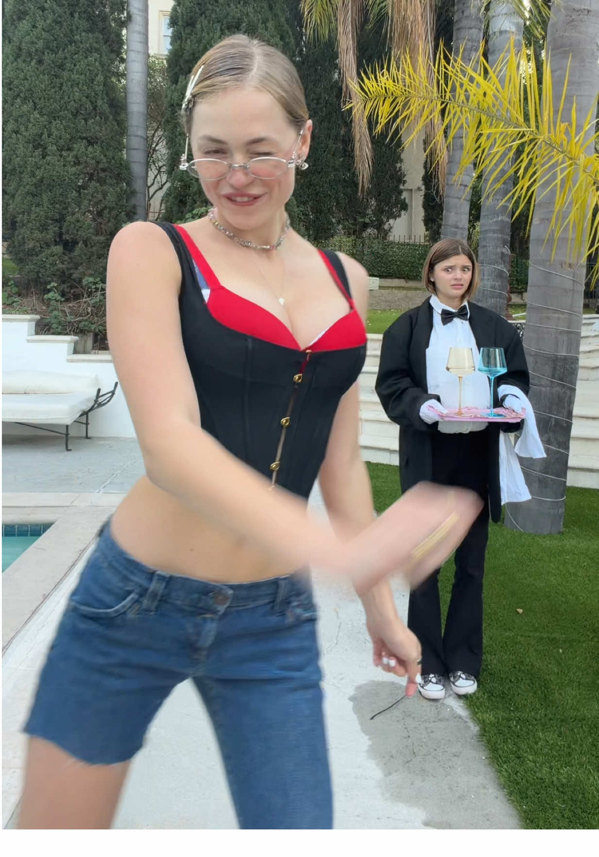 Happy Halloween! Guess who we are 😂  