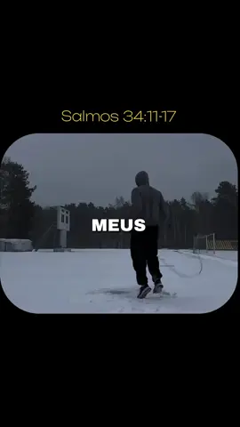 Salmos 34:11-17  Vinde, filhos, escutai-me; eu vos ensinarei o temor do Senhor. Quem é o homem que ama a vida e quer longevidade para ver o bem? Refreia a língua do mal e os lábios de falarem dolosamente. Aparta-te do mal e faze o bem; procura a paz e empenha-te por alcançá-la. Os olhos do Senhor repousam sobre os justos, e os seus ouvidos estão abertos ao seu clamor. O rosto do Senhor está contra os que praticam o mal, para lhes extirpar da terra a memória. Clamam os justos, e o Senhor os escuta e os livra de todas as suas tribulações. #cristo #evangelho #salmos34 #jesus 