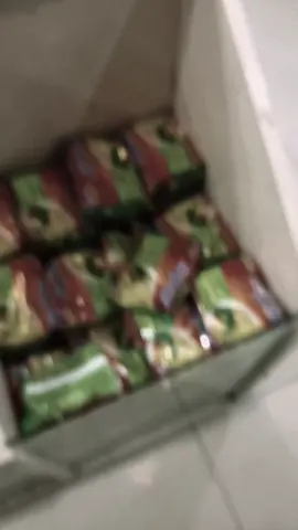 اعذروني سديت الفيديو لان شفت ولد ابو الماركت يابوعلي و اني متت من الضحك و احراج 🗿💔.  .  .  .  .  .  .  .  .  .  .  .  .  .  .  .  .  #مالي_خلق_احط_هاشتاقات🦦 .  #دك_مشاهدات_عاليه .  #مشاهدات100k🔥 .  #متابعه_ولايك_واكسبلور_فضلا_ليس_امر .  #تعاليقكم_تفرحني😹💔 . 