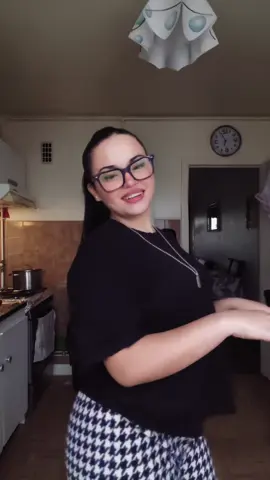 #الشعب_الصيني_ماله_حل #fypシ゚viral🖤tiktok #p #france🇫🇷 #dzair🇩🇿 @Ãmįŕ pälacē🇩🇿🇫🇷 @Cheb Amine Tigre 