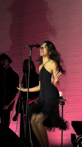 Woman of the year @Olivia Dean at Madison Square Garden #manineed #oliviadean 