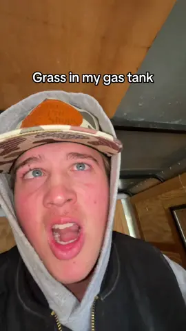 Ready to go home and warm up #lawncare #lawntok #mowing #tuglife 