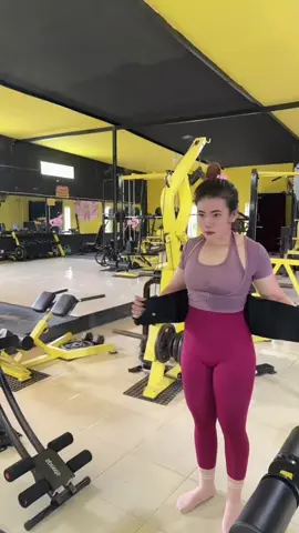 Korset ini aq rekomendasi buat kalian ya ,bukan hanya buat penyangga saat angkat beban tapi bisa juga buat membantu pembentukan pinggang kalian 🥰#korset #korsetpelangsing #recomendation #korsetperut #promomakanharian 