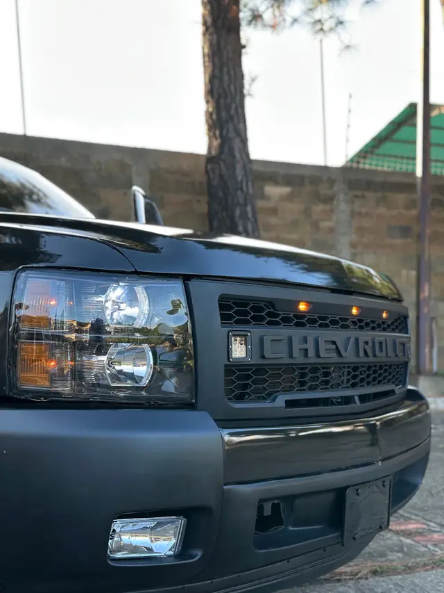 🔩🖱️Marca: Chevrolet  🚘🖱️Modelo: silverado 📆🖱️Año: 2008 🔧🖱️Transmisión: automática   🛞🖱️Cauchos: están a un 80% Nota‼️: vehículo en buen estado mecanica al dia únicos detslle el aire y el tablero de resto está 100%operativa 💸🚀🔥 📍🖱️: Ubicada en el tigre estado Anzoátegui  📲🖱️: Para más detalles información al 04248427584