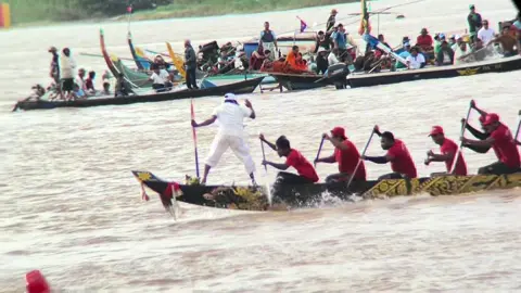 ខាងណាខាងណីទេ អុកដល់ហើយ😅😅 