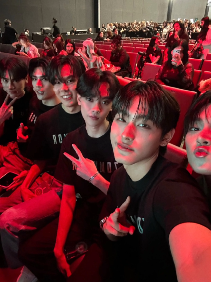 Welcome Gen 5 🥰 @pung.phirunwat @porschepochi @north.iom @copper_phrt16 @fifa_thanut @ottoottoo_  #domundiboys #domunditv #domundigen5 