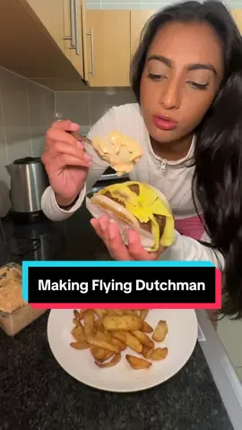 Making the Flying Dutchman 😍 Sauce recipe: - crispy onion - ⁠3 tblsp mayo (I used the vegan mayo from Bwell) - ⁠1 tblsp ketchup - ⁠1 tbsp mustard - ⁠chopped gerkins/ pickles  #dairyfree #glutenfree 